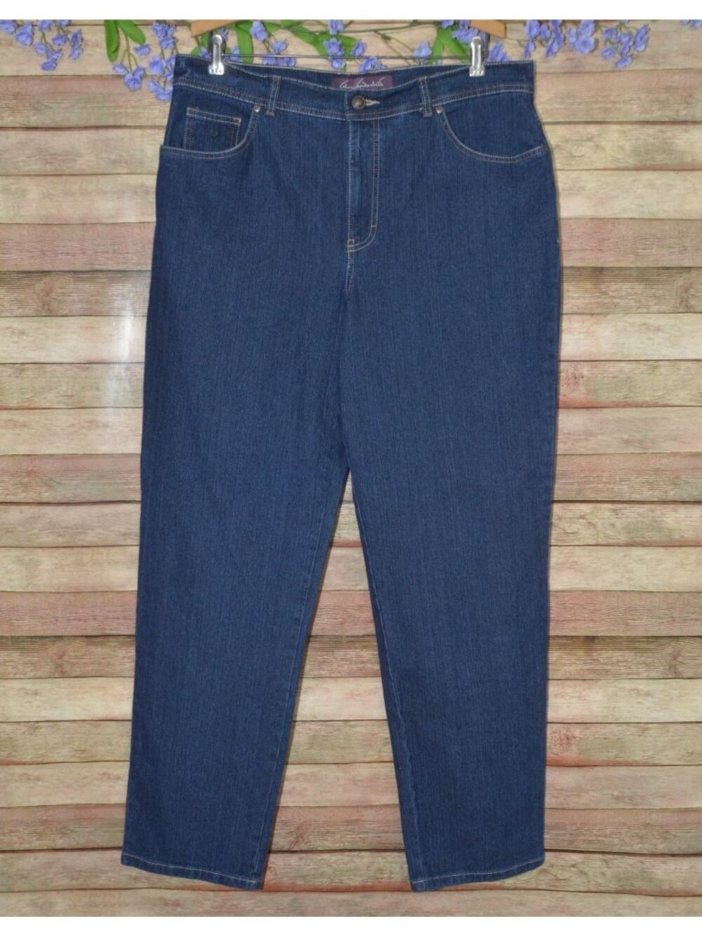 Gloria Vanderbilt Amanda Ladies Blue Jeans Size 16 Straight Leg Stretch Classic